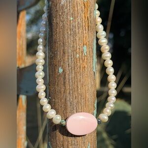 Elegant Fresh Water Pearl and Pink Conch Sea Sediment Necklace NWT Handmade